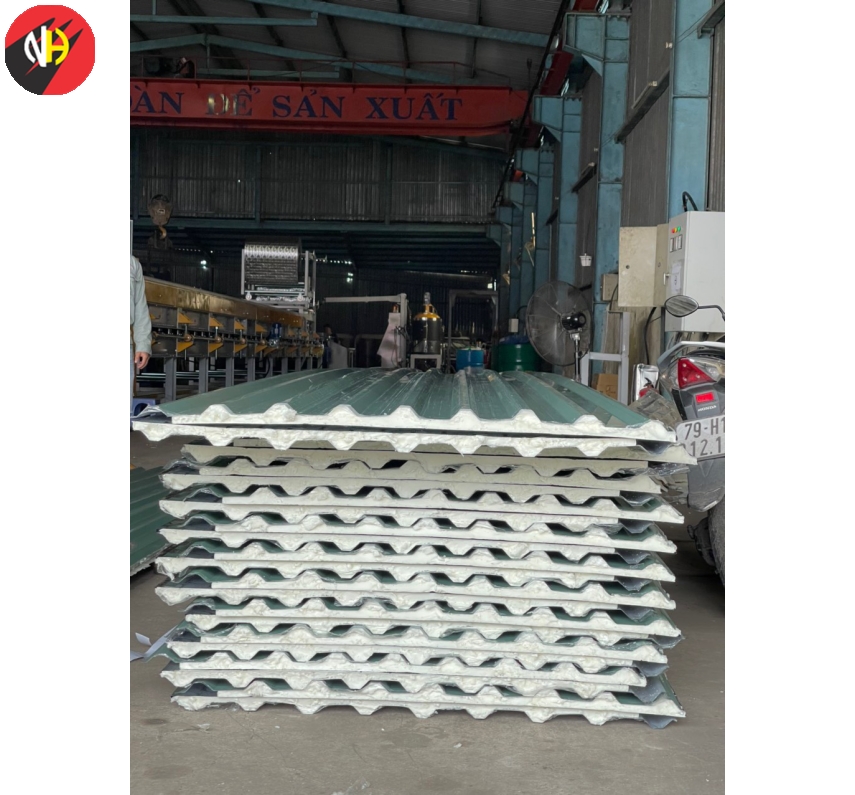 Màu xanh ngọc phun PU 16li 
