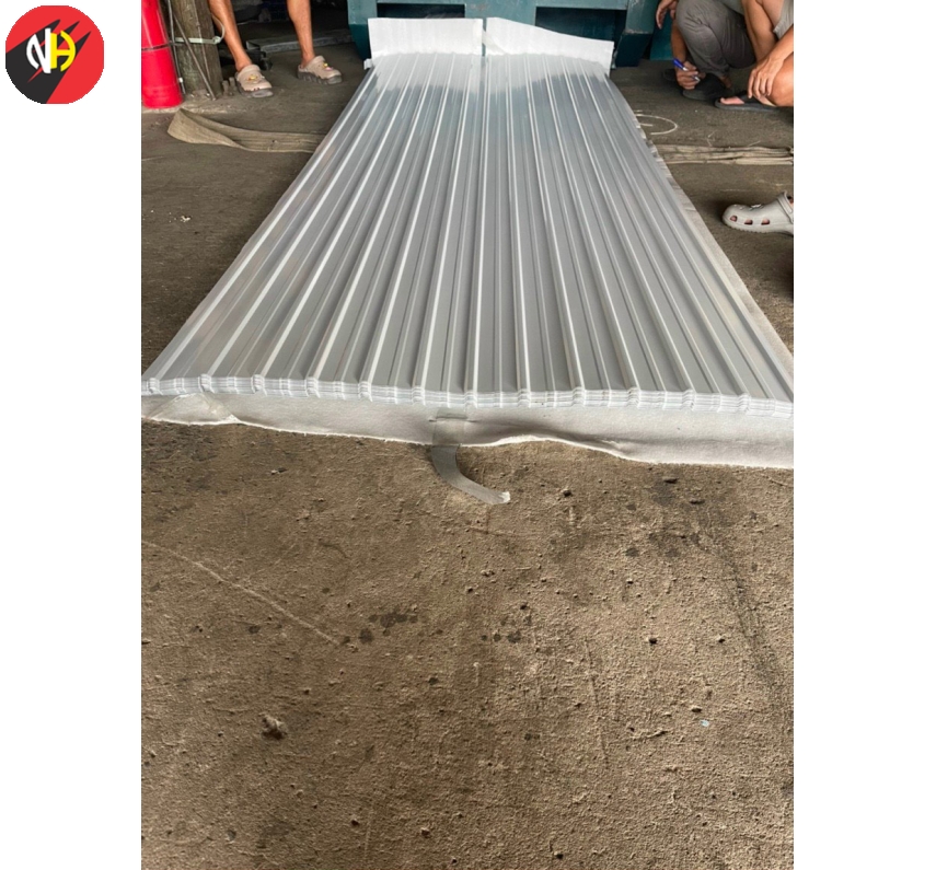 Tôn màu trắng cán sóng laphong